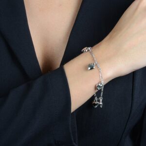 Pulseira  com Pingentes de Coração