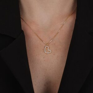 Colar Coração cravejado